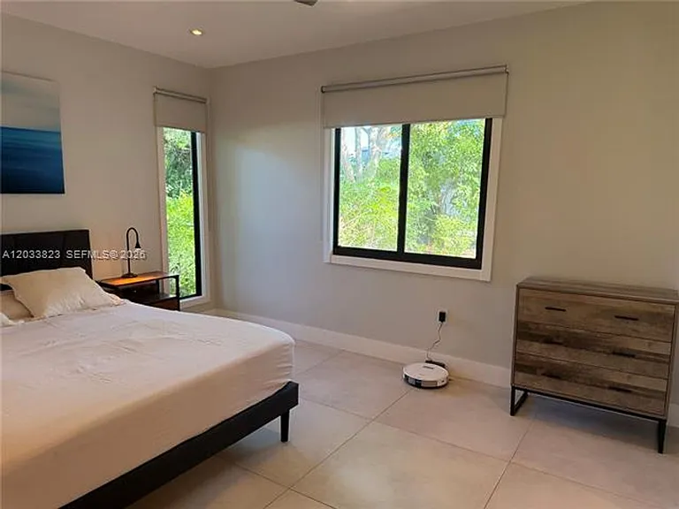 360 NW 40th St — Photo 18