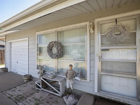 1921 Lawndale Dr, Amarillo, TX 79103