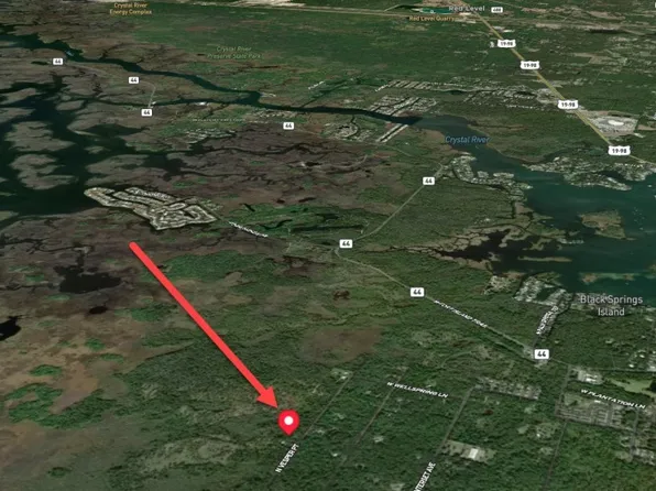 94 N Vesper Point, Crystal River, FL 34429