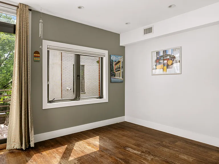 15 Wolcott St #1 — Photo 9