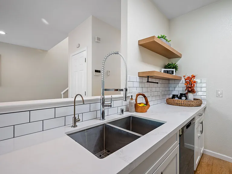 703 Star Jasmine Ct — Photo 9