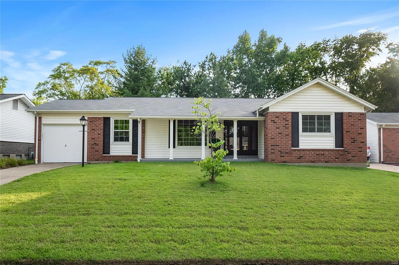 3375 Brunswick Dr photo 1