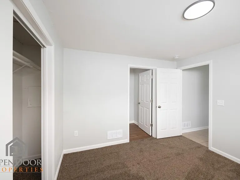 7138 Splitlog Cir — Photo 13