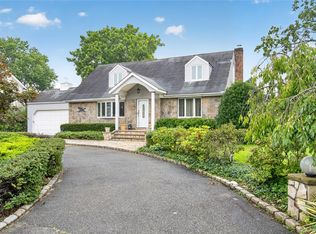 146 Longwood Avenue, Westbury, NY 11590
