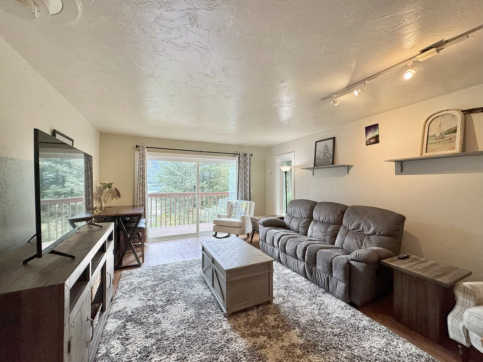 2579 Douglas Highway - 1 — Photo 4