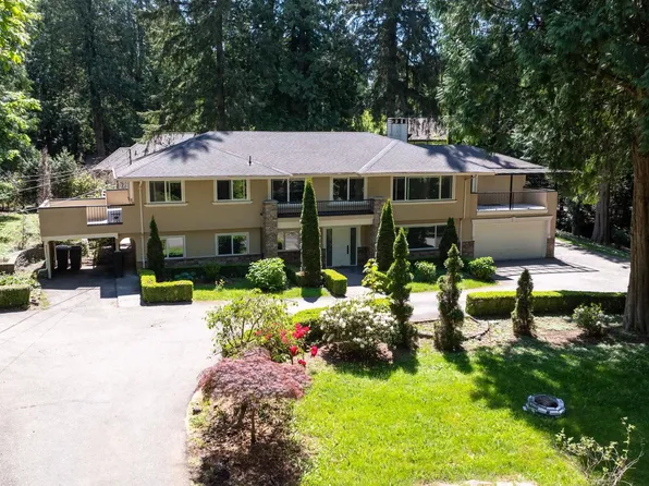 13788 32nd Ave, Surrey, BC V4P 2B8