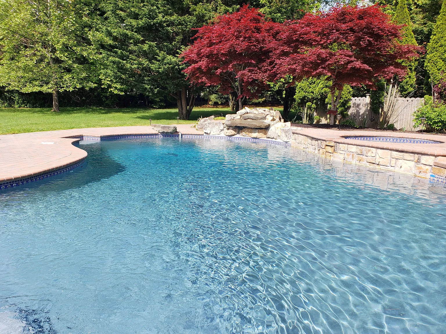 Stunning New Reno, Pool, Bay Beach, Pet Possible — Photo 1