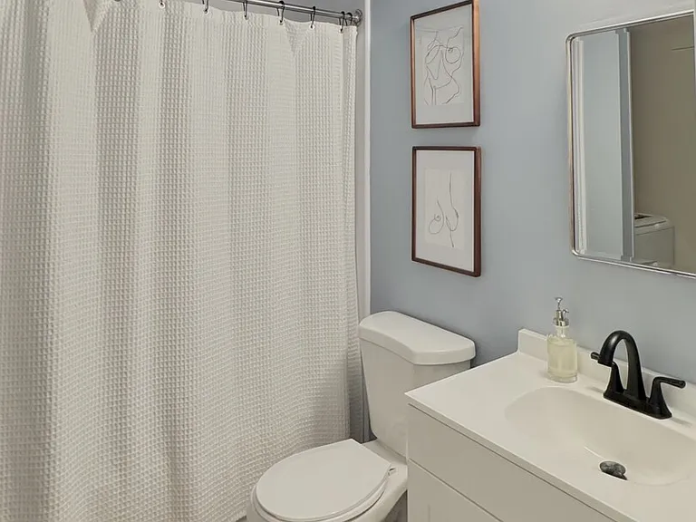 Crown Crest Ct — Photo 14