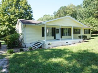 1154 W Coffelt Rd, Hixson, TN 37343