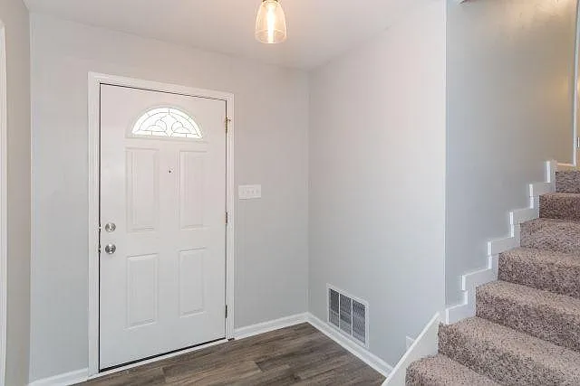 2801 Acton Rd — Photo 3