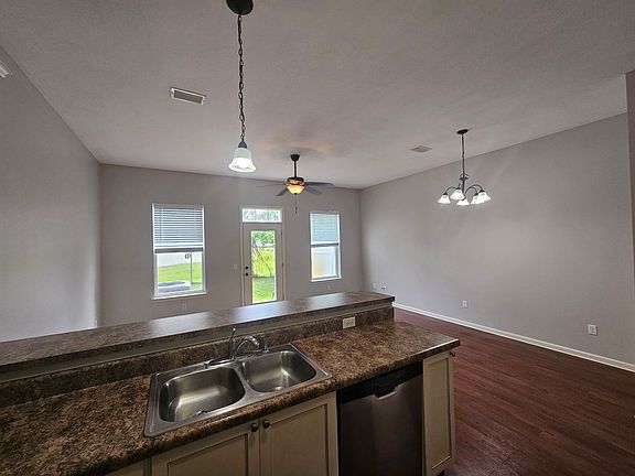 3rd image of 7225 Quail Hollow Dr