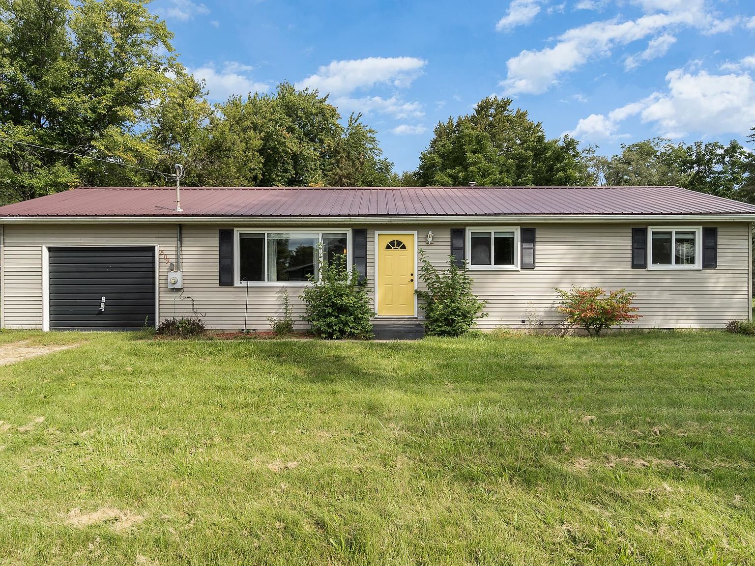 809 Brown St, Coleman, MI 48618 Zillow