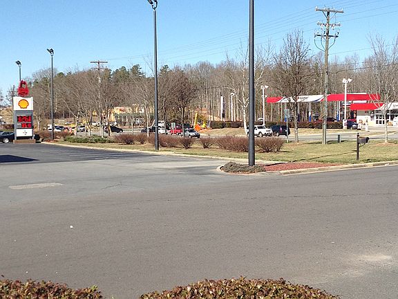 2nd image of 202 N State Highway 16 Business Hwy