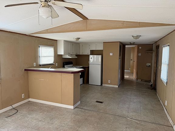 4th image of 5225 N Lee Hwy #74