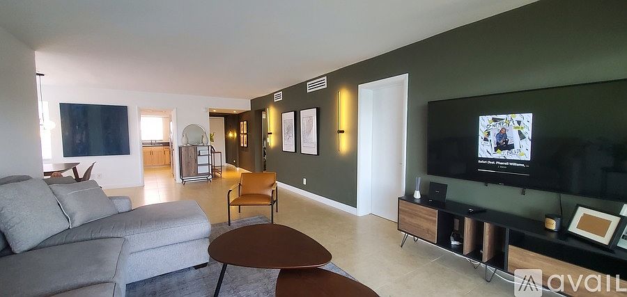 1st image of 18901 NE 14th Ave #0