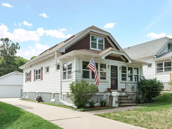 1329 N 70th STREET, Wauwatosa, WI 53213