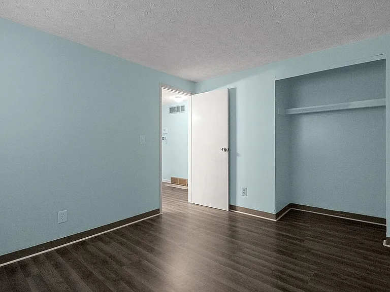 2138 Sprucefield Dr — Photo 17