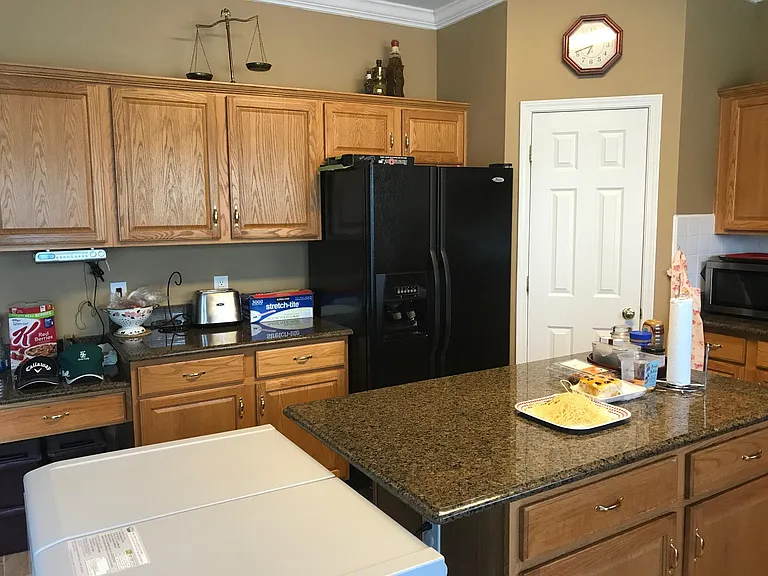 8005 Lancken Dr — Photo 14