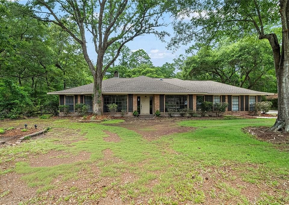 1st image of 61239 Brittany Dr