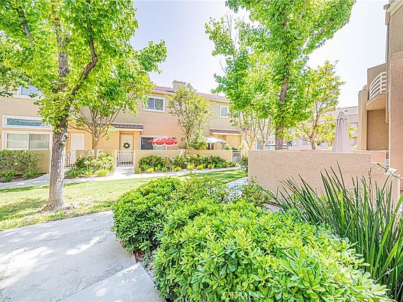 4th image of 25703 Holiday Cir APT A