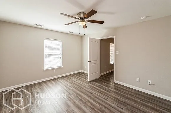 120 Ryan St — Photo 5