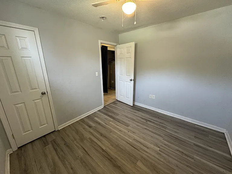 231 SE 121st Rd #4 — Photo 7