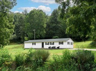 21832 Long Branch Rd, Rush, KY 41168