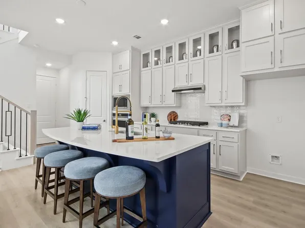 413 Meadows Peak Ln, Montgomery, TX 77316