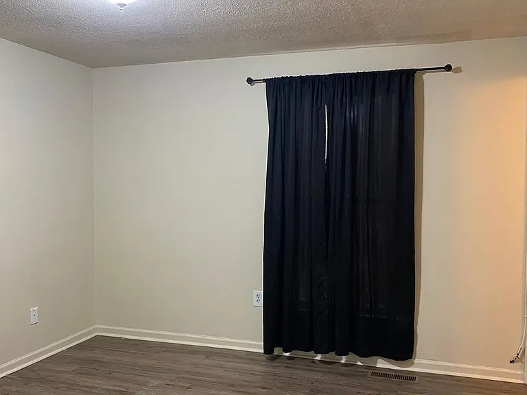 6517 Sexton Dr — Photo 3