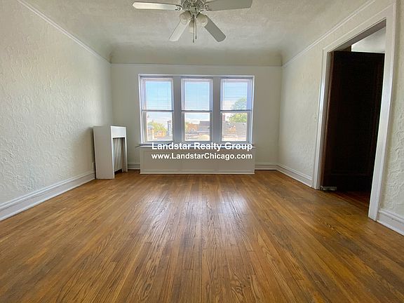 5th image of 3643 N Greenview Ave APT 3B