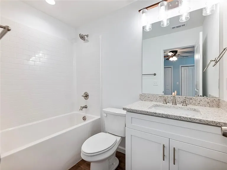 8083 Beachwood Dr — Photo 19