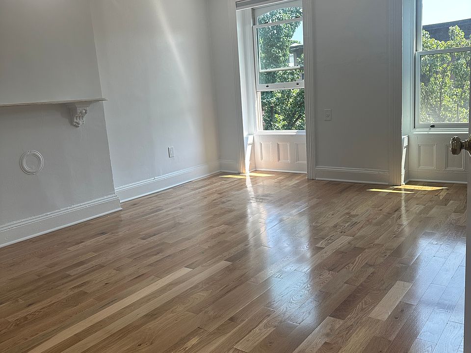 1st image of 197 Greene Ave #3