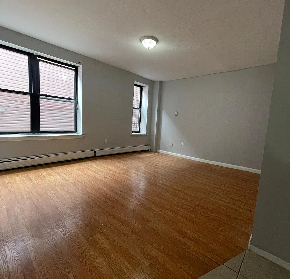 2 bed, 800 sqft, $1,750 — Photo 3
