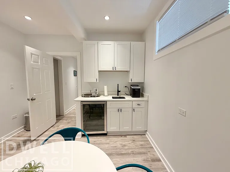1419 N Paulina St — Photo 40