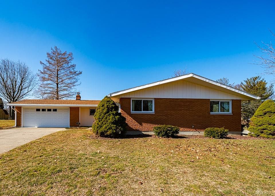 1st image of 1814 Parkview Dr