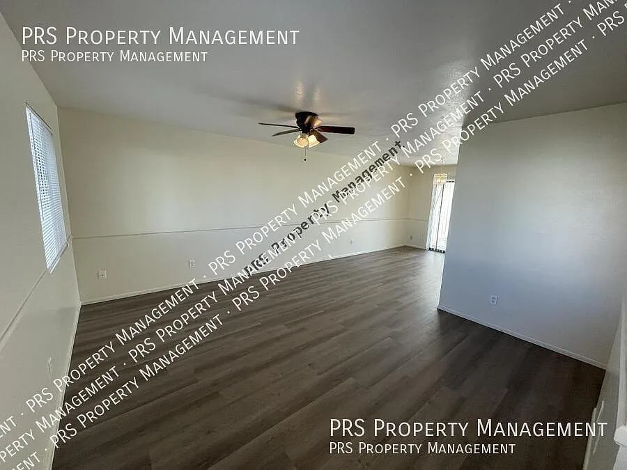 2 Story Mesa Town home Now Showing — Photo 4