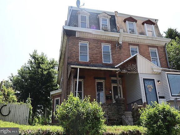 2nd image of 5311 N Howard St