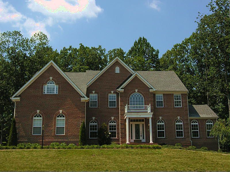 1st image of 17 Arden Ln