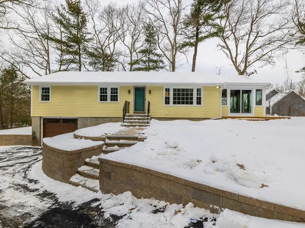 351 Maple St, West Boylston, MA 01583