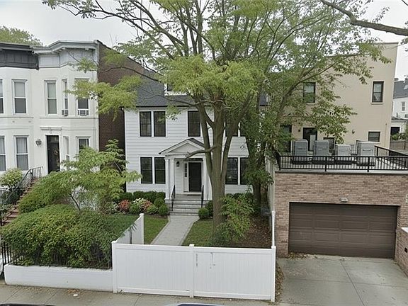 3rd image of 1685 Union St