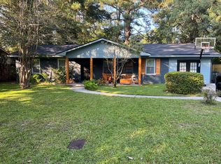 27 Canterbury Cir, Savannah, GA 31419