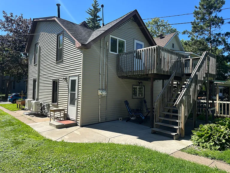 655 Washington St NE #1 — Photo 37