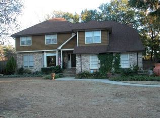 1031 Stonehenge Dr, Hanahan, SC 29410