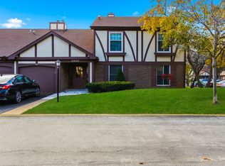2930 Northampton Dr APT A2, Rolling Meadows, IL 60008