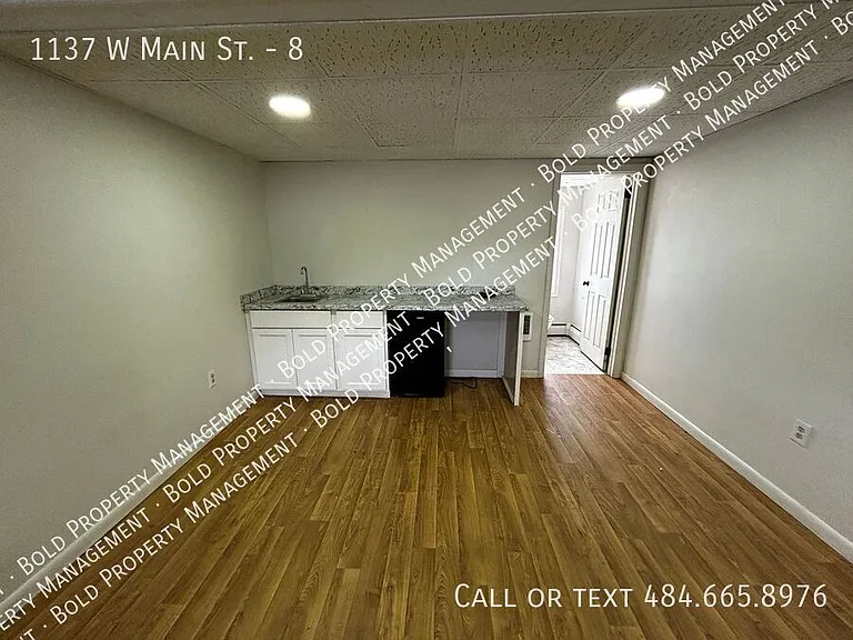 1137 W Main St #8 — Photo 6