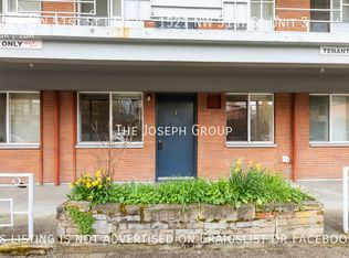 1521 NW 51st St APT 3, Seattle, WA 98107