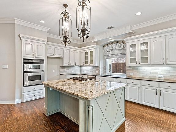 2nd image of 5336 Shoshone Dr
