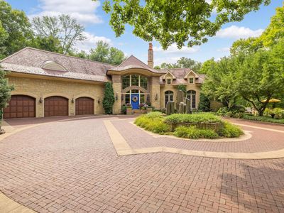621 Ferndale Rd W, Wayzata, MN, 55391