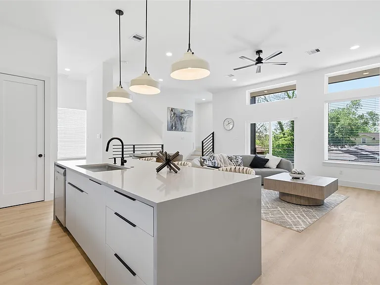 5505 Hershe St — Photo 14