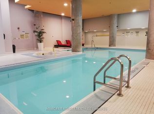 111 Elizabeth St #632, Toronto, ON M5G1P7